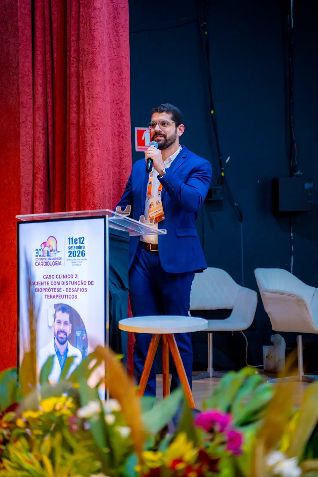 Dr. Helder Gomes apresentando caso clínico no Congresso Paraibano de Cardiologia