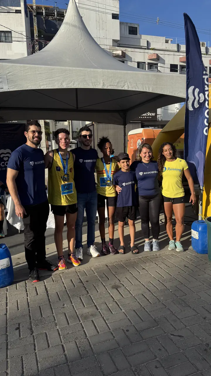 Equipe da Ecocardio com corredores premiados na Corrida Corre JP